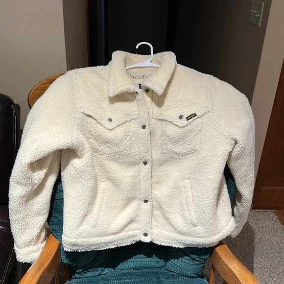 Sherpa Jacket - Picture 4 of 4